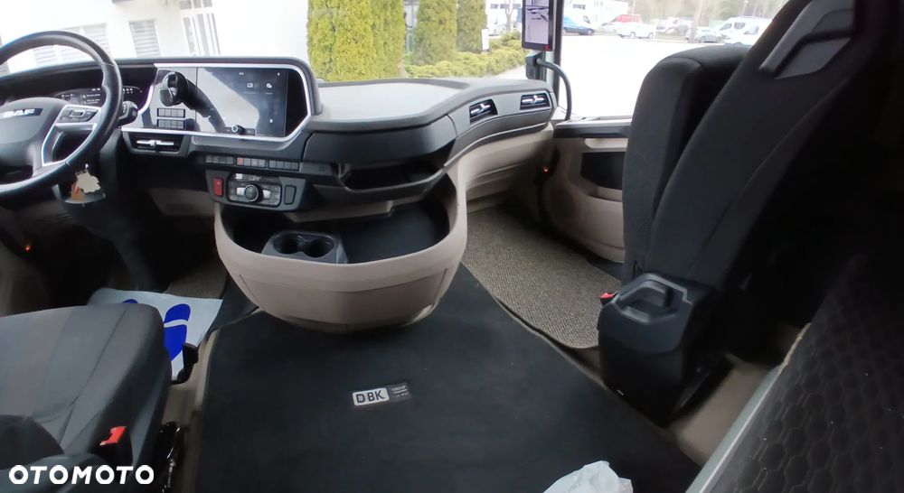 DAF XG - 16