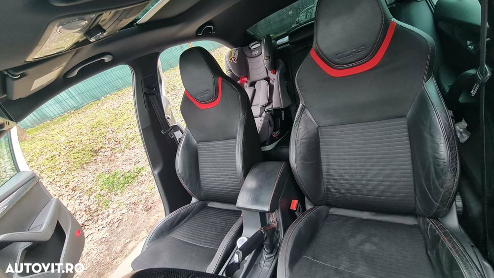 Skoda Octavia 2.0 TDI RS - 9