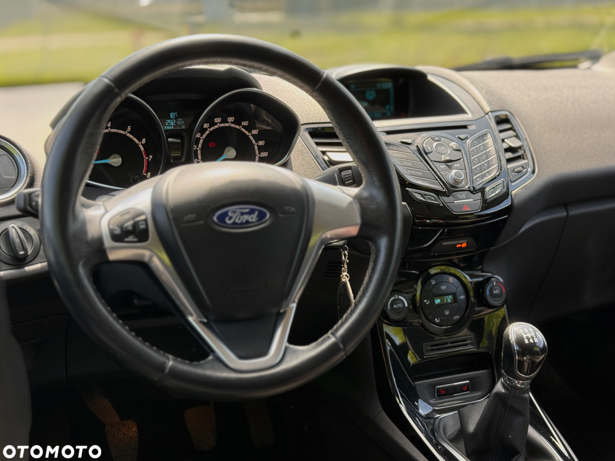 Ford Fiesta 1.0 EcoBoost S&S TITANIUM - 16