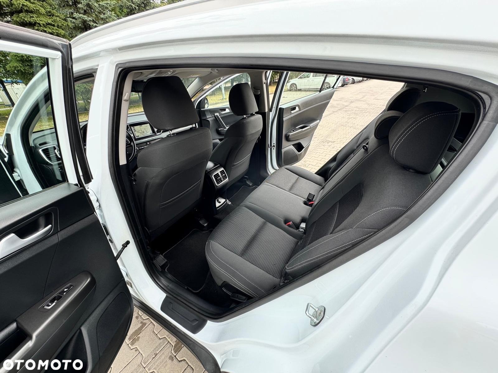 Kia Sportage 1.6 GDI Black Edition 2WD - 16