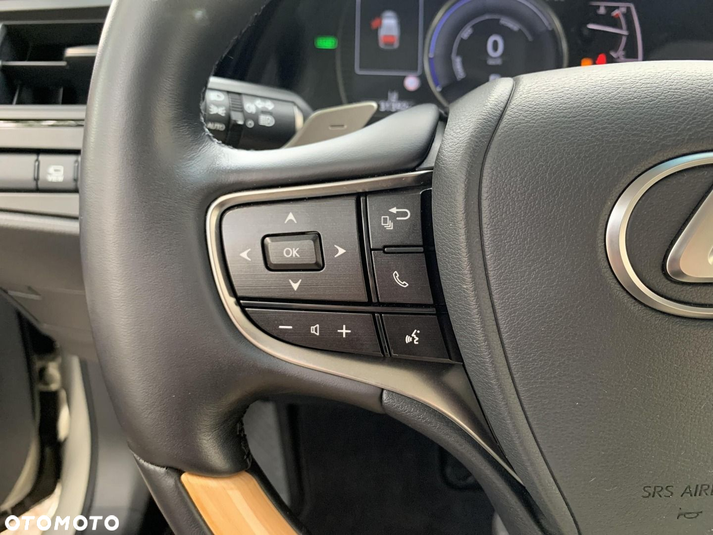 Lexus ES - 20
