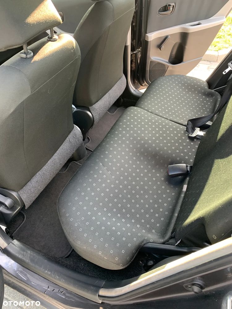 Toyota Yaris 1.3 Luna A/C - 8