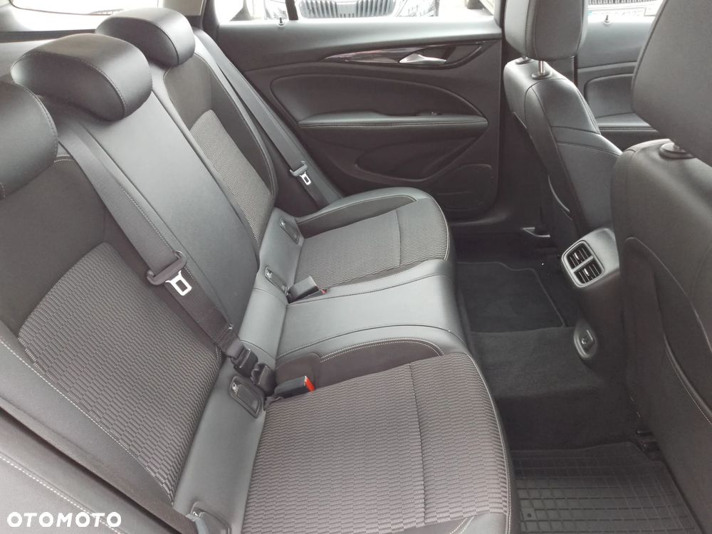 Opel Insignia 1.5 T Elite S&S - 16