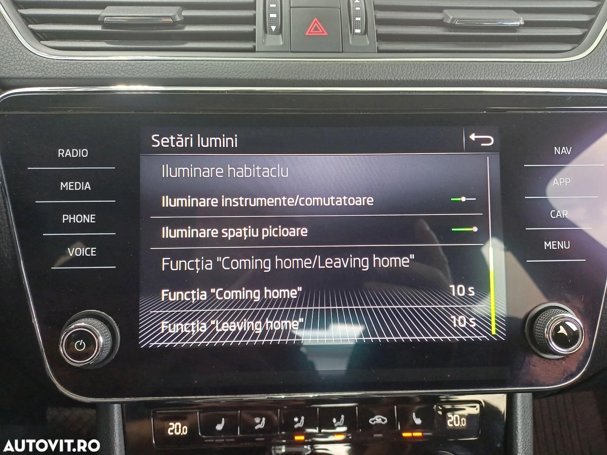 Skoda Superb 1.5 TSI DSG Ambition - 21