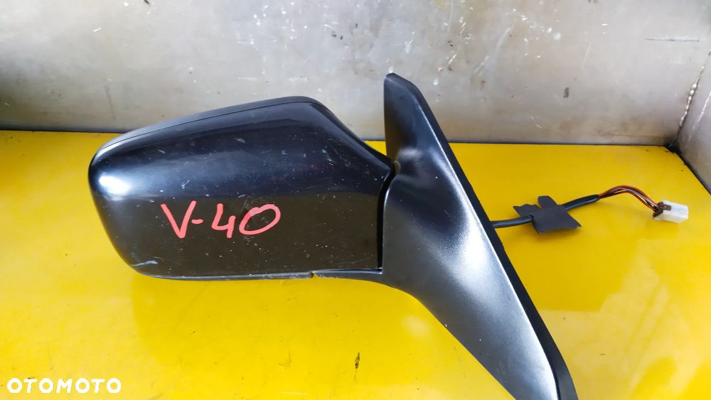 LUSTERKO PRAWE VOLVO V40 5PIN 0117373 - 2
