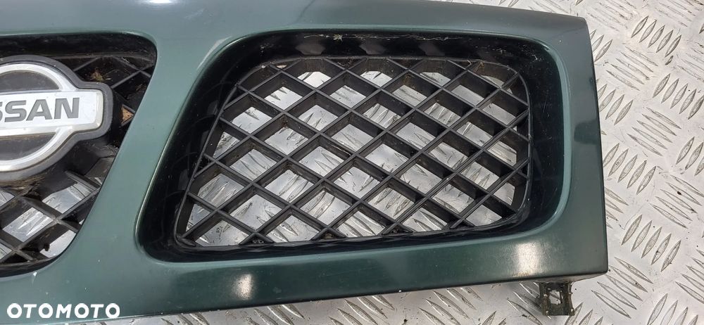 Nissan Terrano II Grill Atrapa - 4