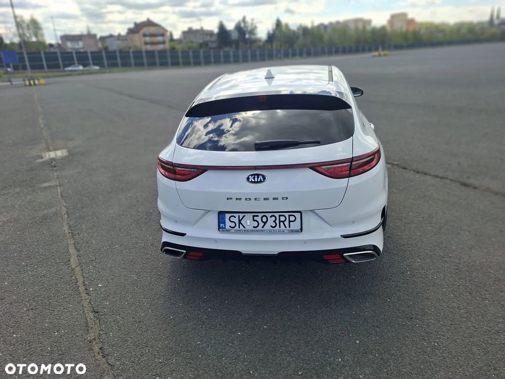 Kia ProCeed 1.6 T-GDI GT DCT - 26