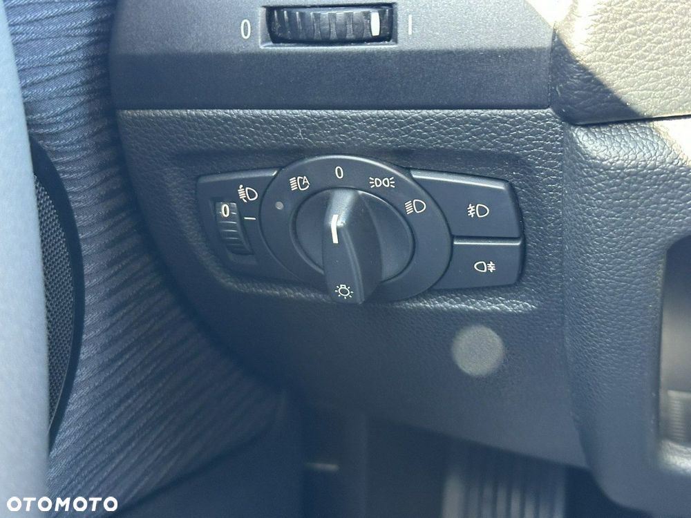 BMW Seria 1 118d - 14