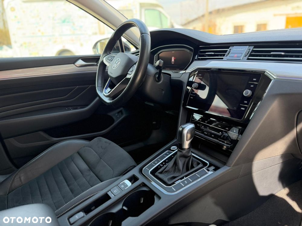 Volkswagen Passat - 6