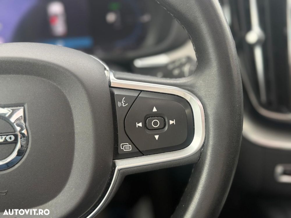 Volvo XC 60 Recharge T6 Twin Engine eAWD Inscription Expression - 17