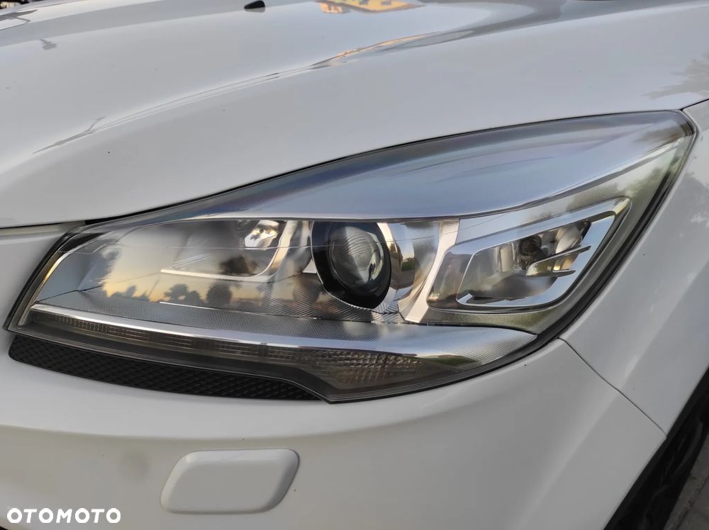Ford Kuga - 13