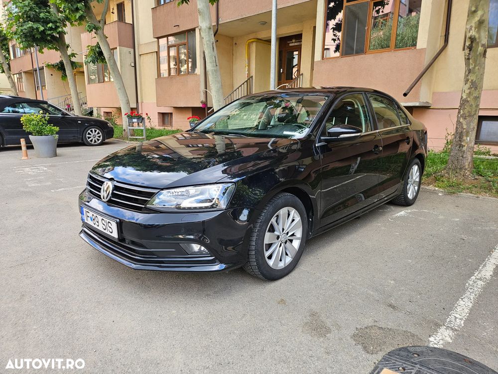 Volkswagen Jetta 2.0 TDI DSG Comfortline - 1