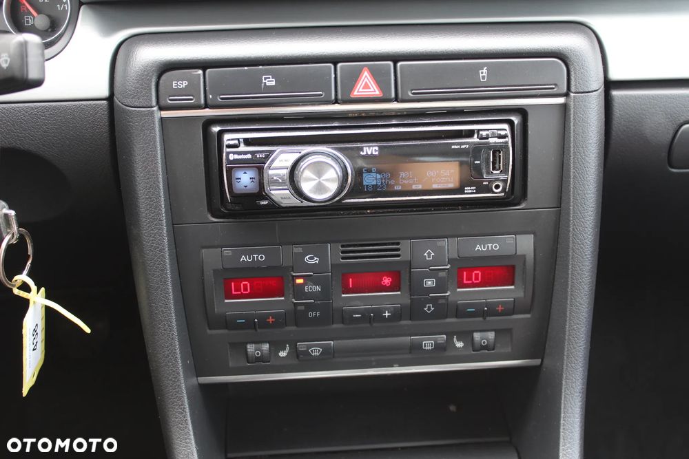 Audi A4 Limousine - 17