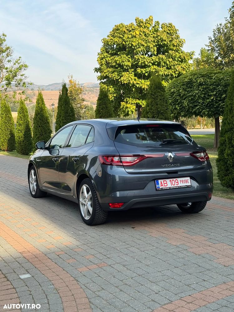Renault Megane ENERGY TCe 100 LIFE - 3