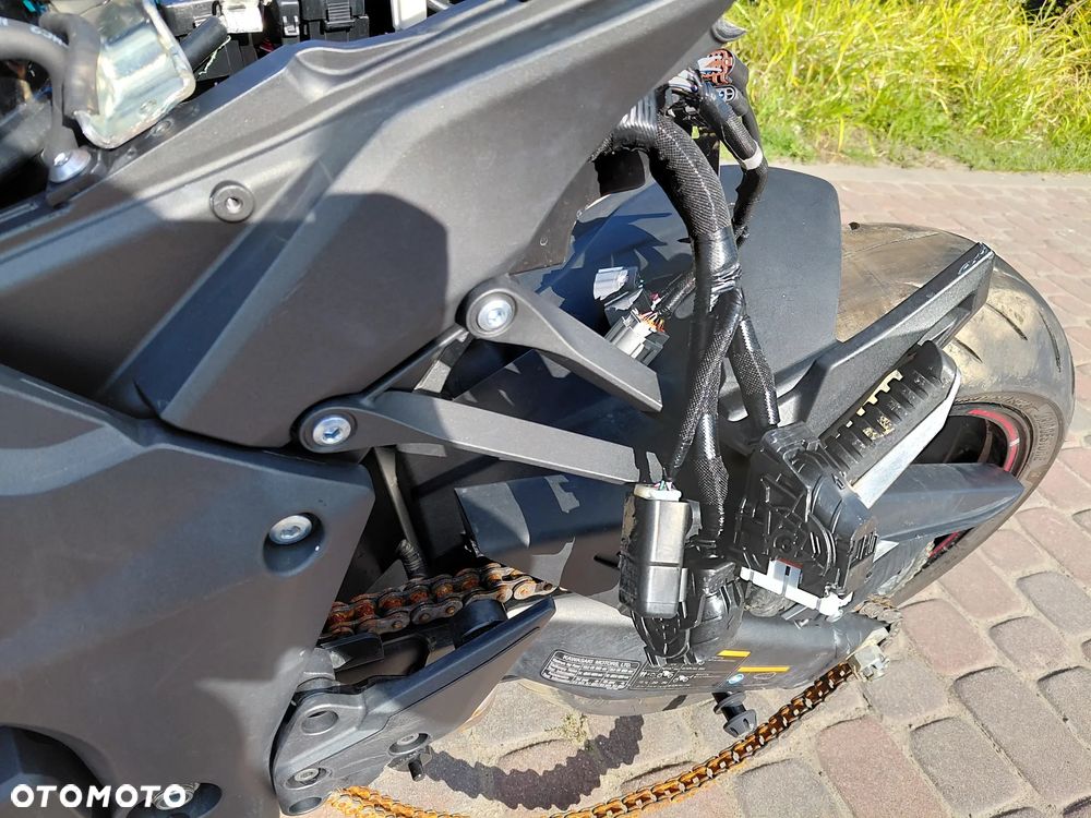 Kawasaki Ninja - 19