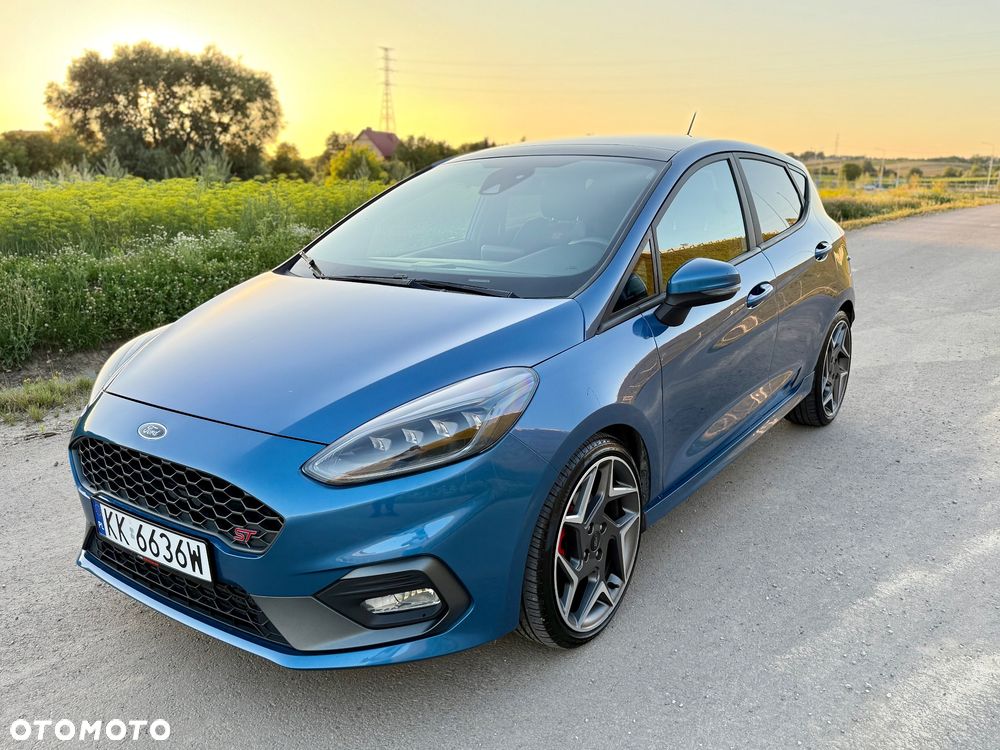 Ford Fiesta - 10