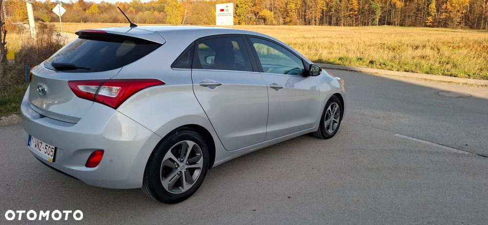 Hyundai i30 ver-1-6-crdi-passion - 7