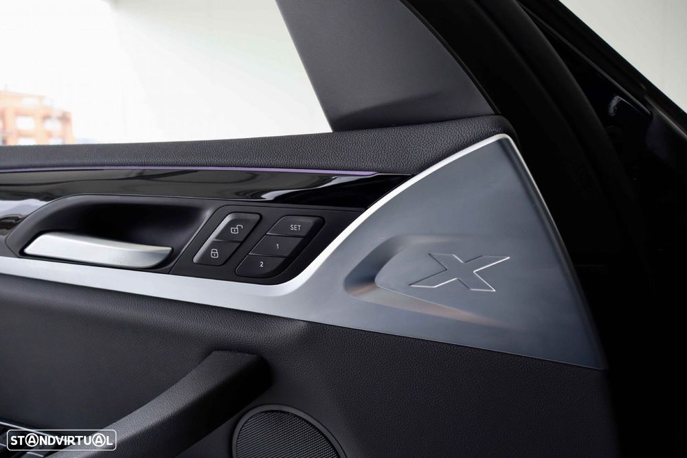 BMW iX3 M Sport Inspiring - 18