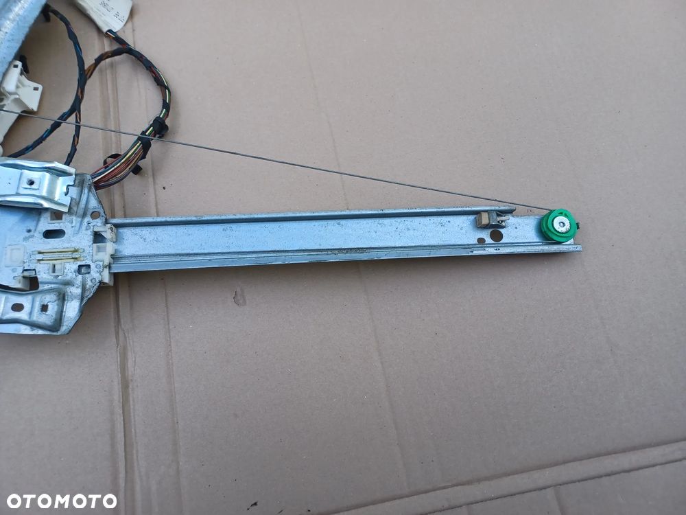 PODNOŚNIK SZYBY PRAWY PRZÓD CRAFTER LIFT - 3