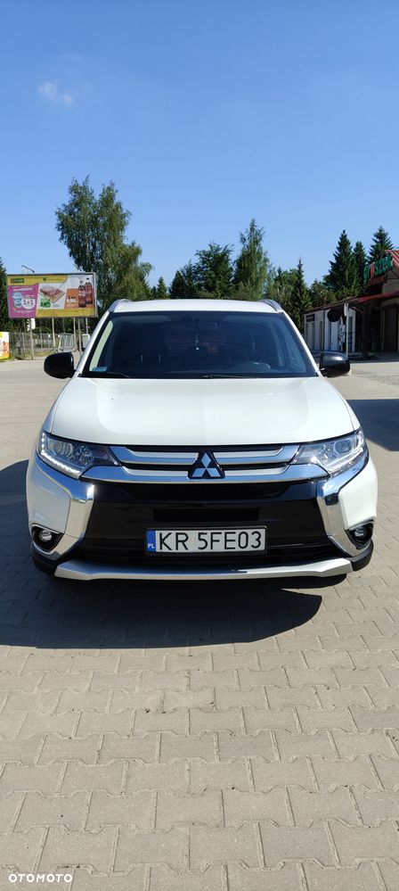 Mitsubishi Outlander 2.0 Invite + 2WD - 1