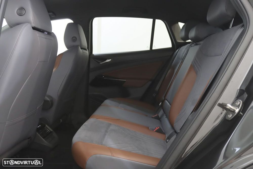 VW ID.4 77 kWh Pro Performance 1st Max - 9