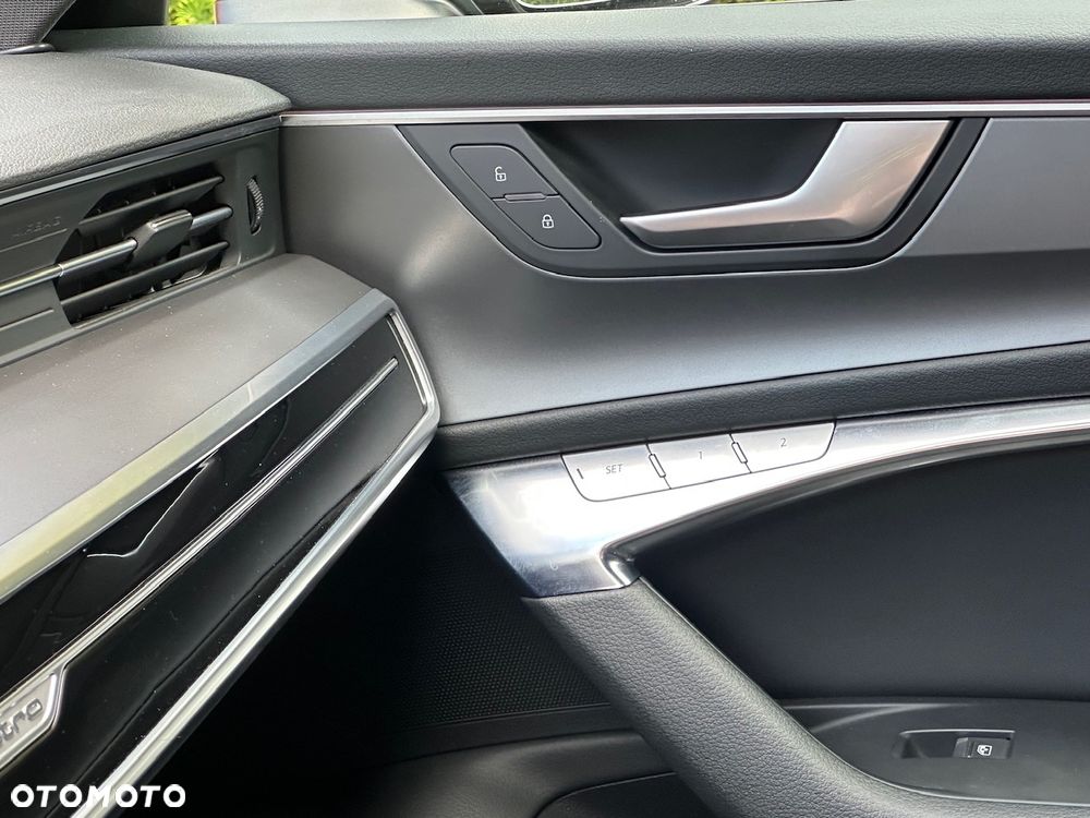 Audi A6 Allroad - 12