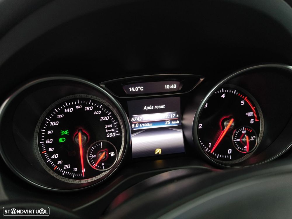 Mercedes-Benz CLA 180 d Shooting Brake Urban - 19