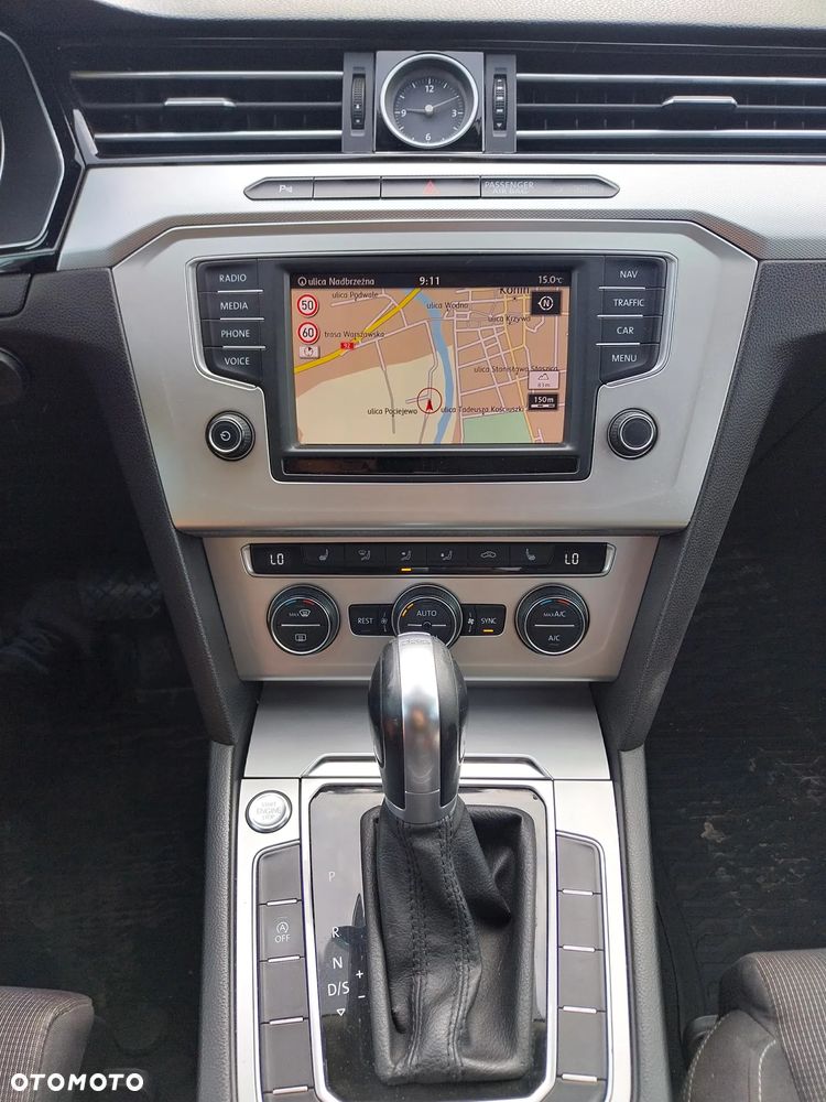 Volkswagen Passat 2.0 TDI SCR Comfortline DSG - 15