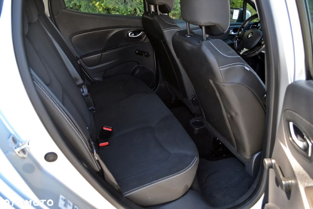 Renault Clio - 22
