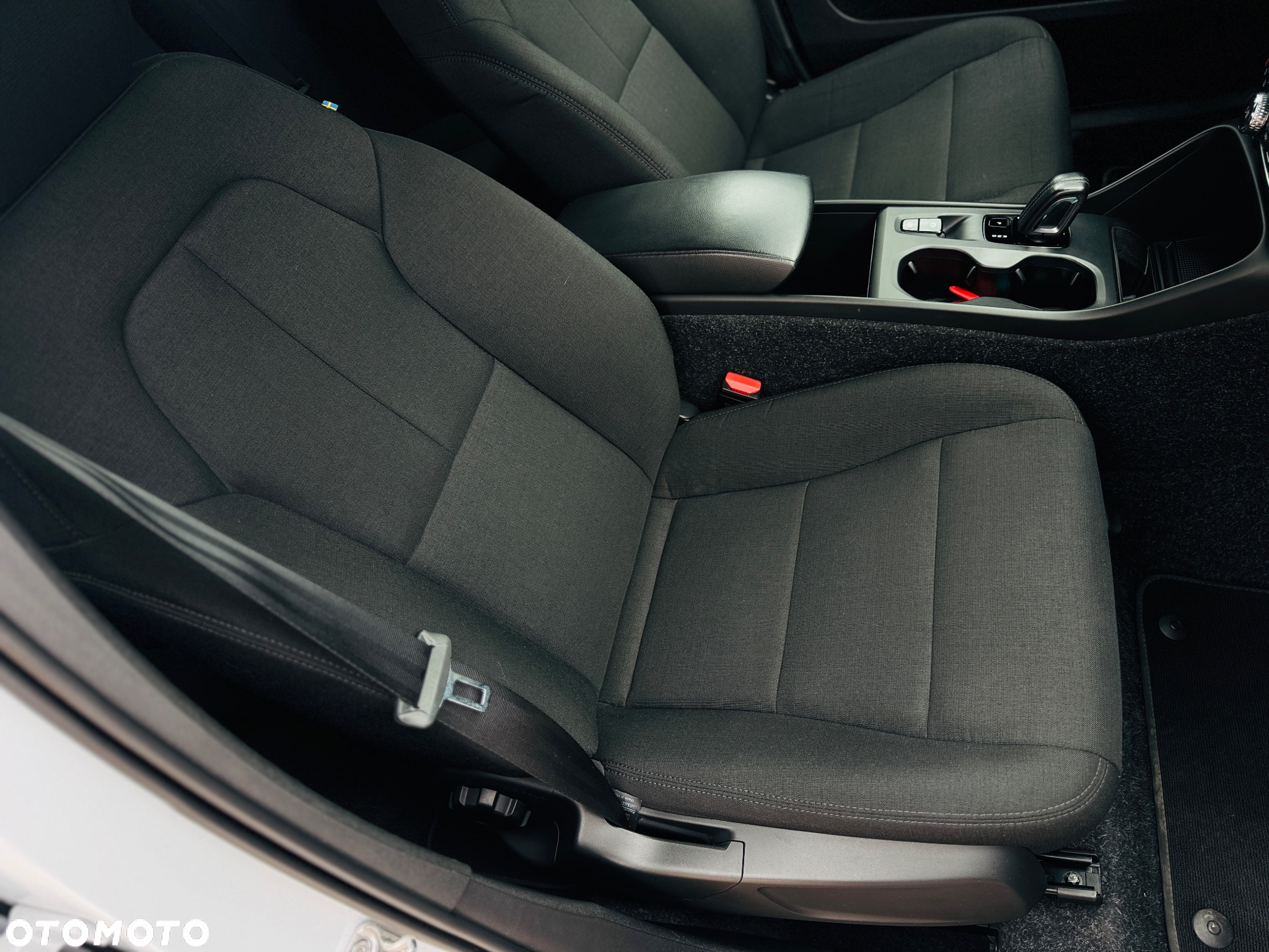 Volvo XC 40 D3 Momentum Pro - 7
