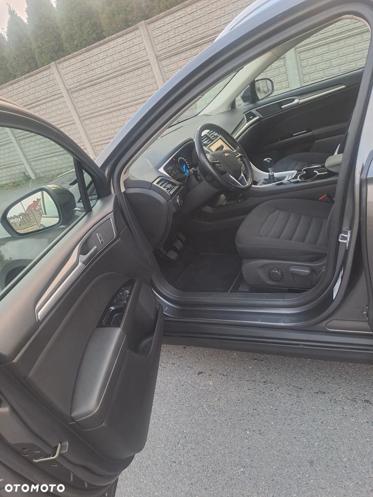 Ford Mondeo - 12