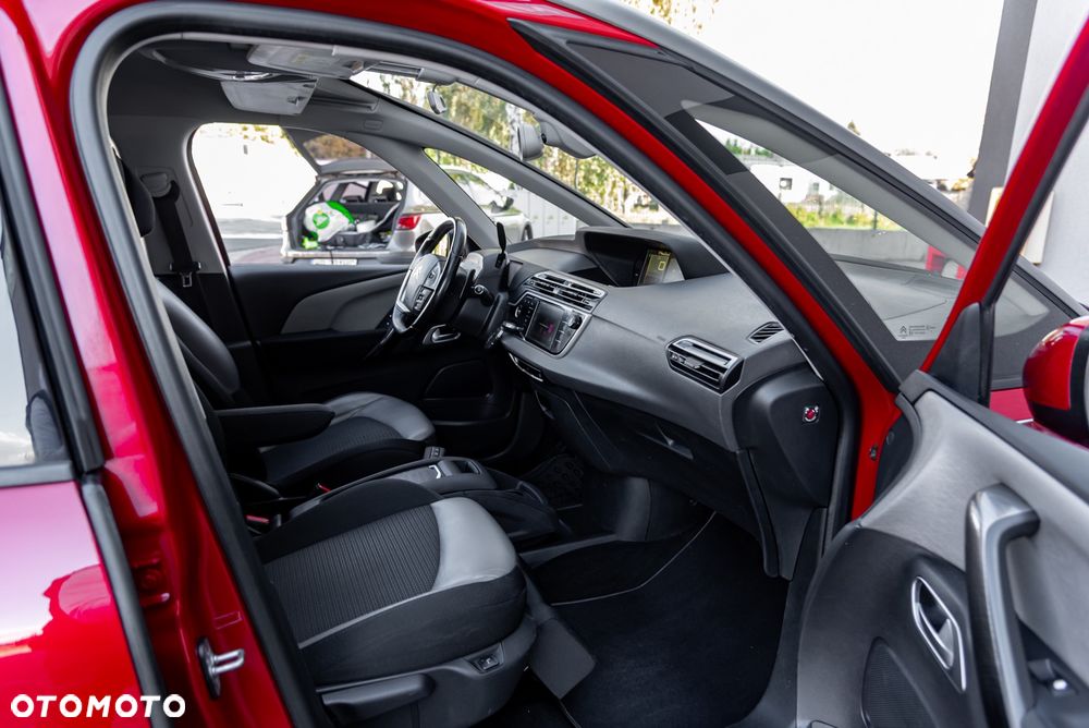 Citroën C4 Grand Picasso BlueHDi 150 EAT6 Exclusive - 24