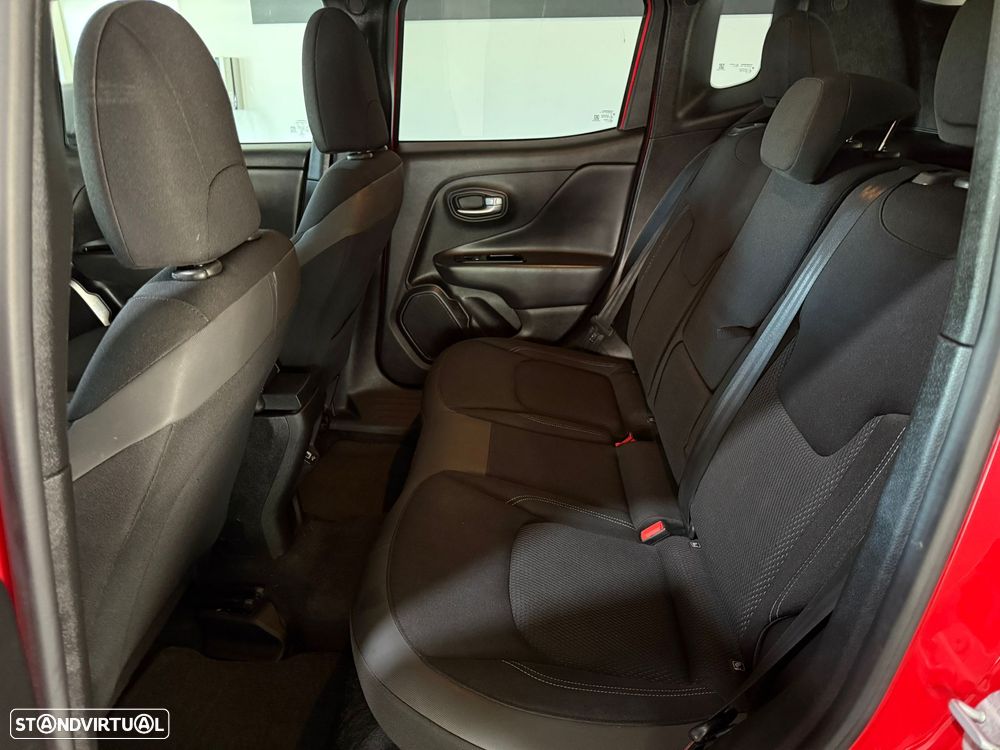 Jeep Renegade 1.0 T Limited - 8