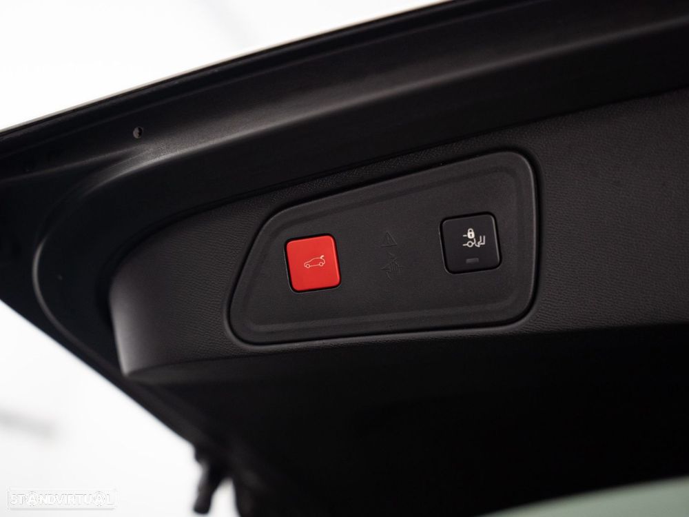 Peugeot 3008 1.6 Hybrid GT Pack e-EAT8 - 12