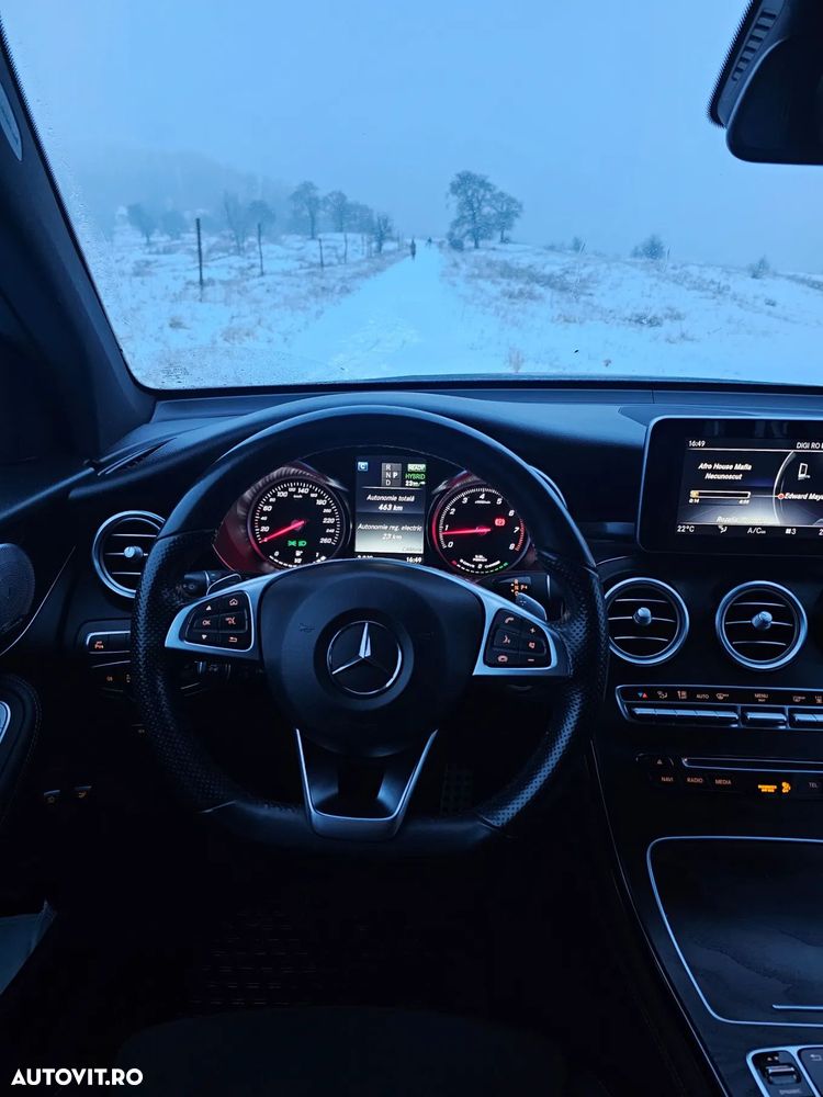 Mercedes-Benz GLC - 11