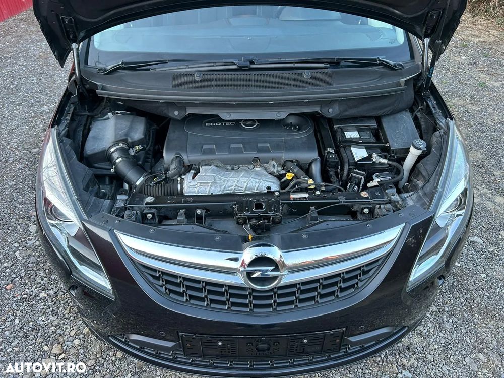 Opel Zafira - 16