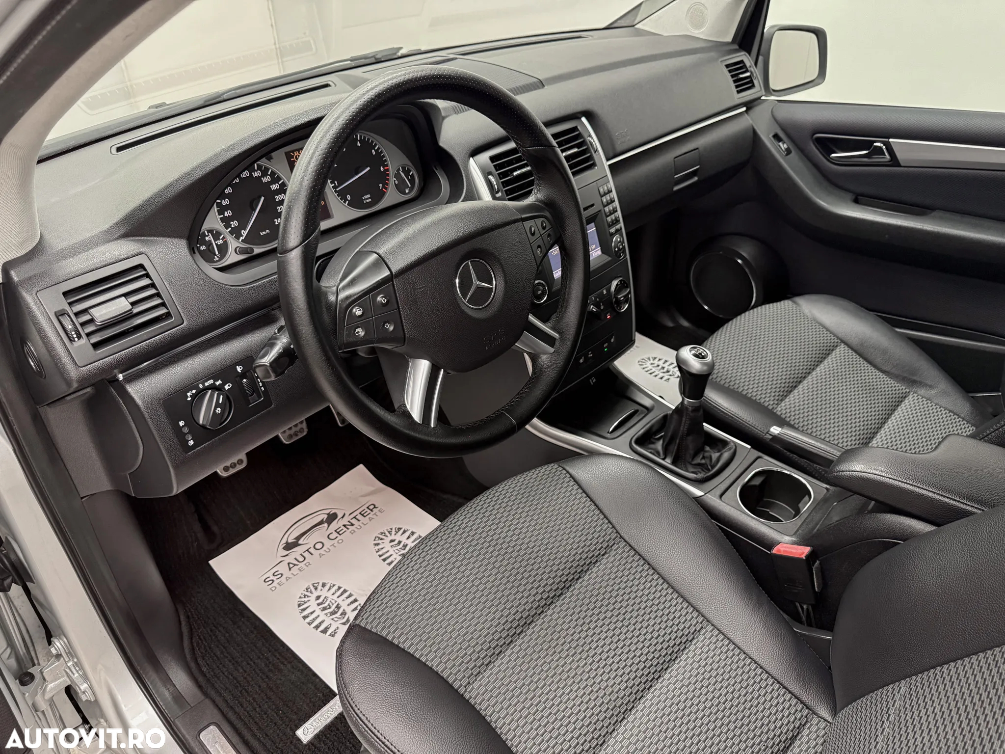 Mercedes-Benz B 160 BlueEFFICIENCY - 20