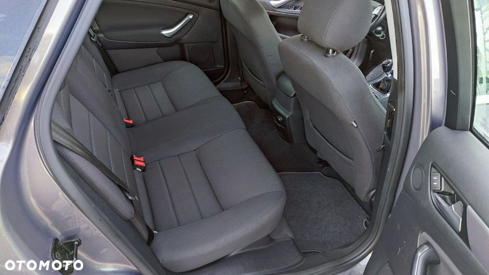 Ford Mondeo - 25