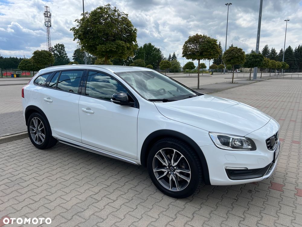 Volvo V60 Cross Country D4 AWD Summum - 13