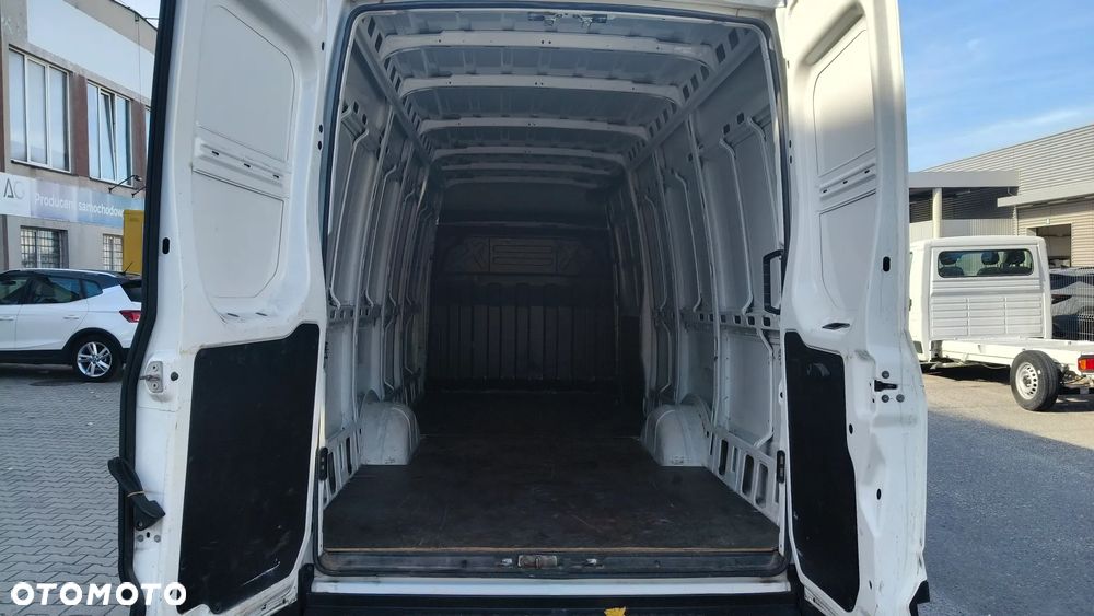 Iveco 35S16 - 17