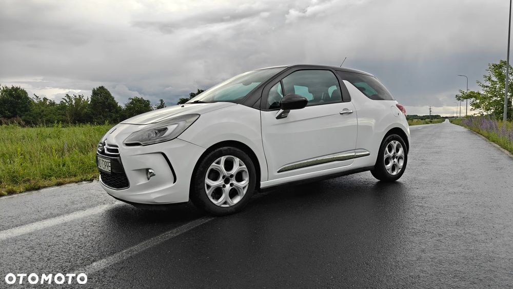 Citroën DS3 1.6 HDi 99g SoChic - 11