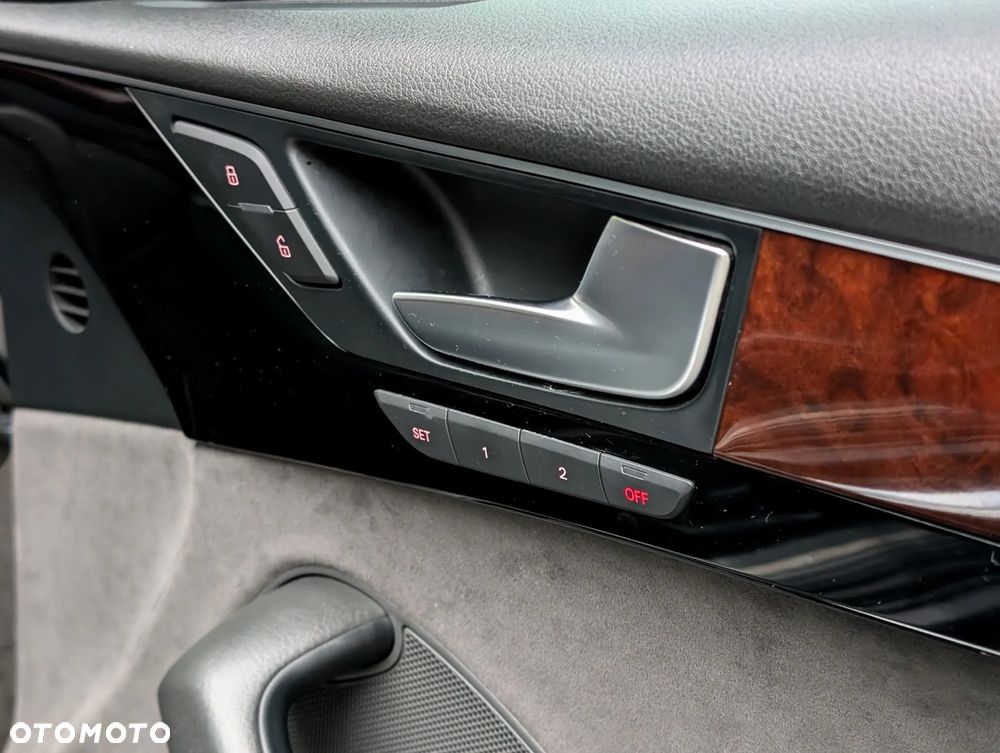 Audi A8 4.2 FSI Quattro tiptronic - 20