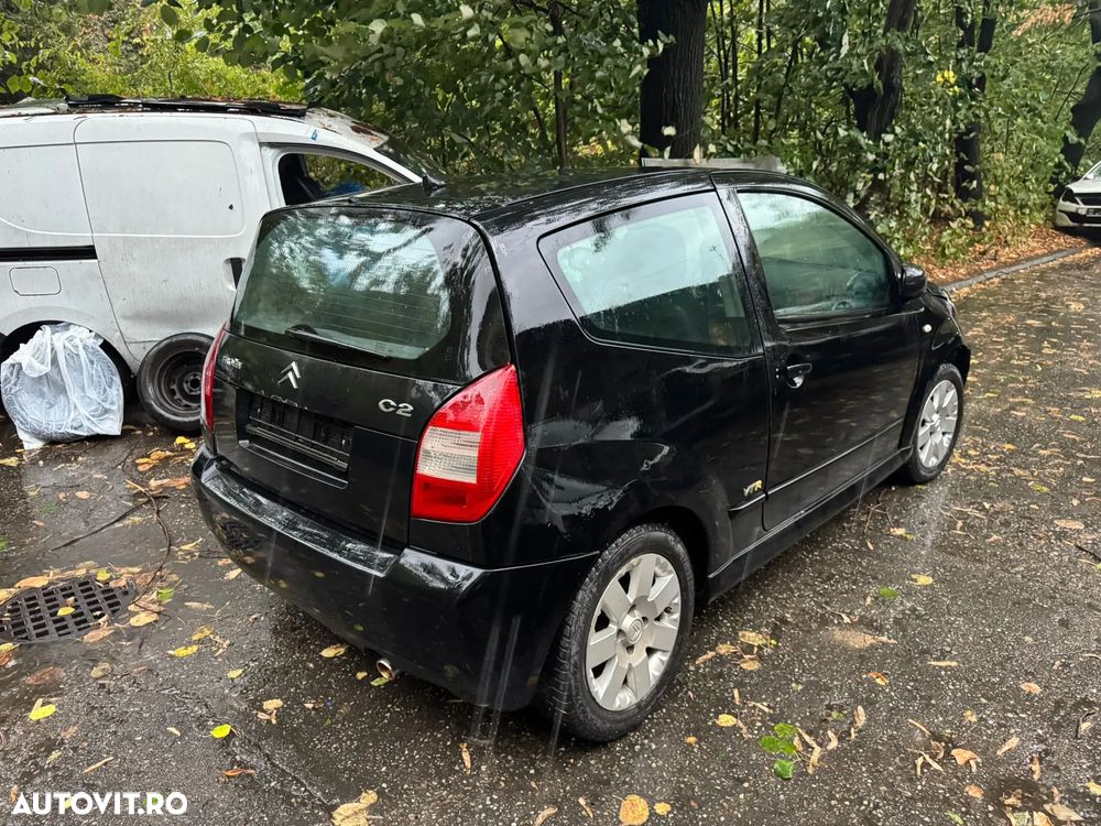 Dezmembrez Citroen C2 negru 2006 1,4 benzina automat - 5