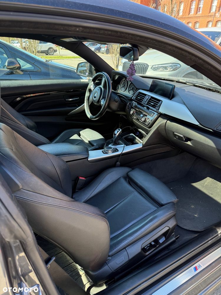 BMW Seria 4 435i xDrive M Sport - 13