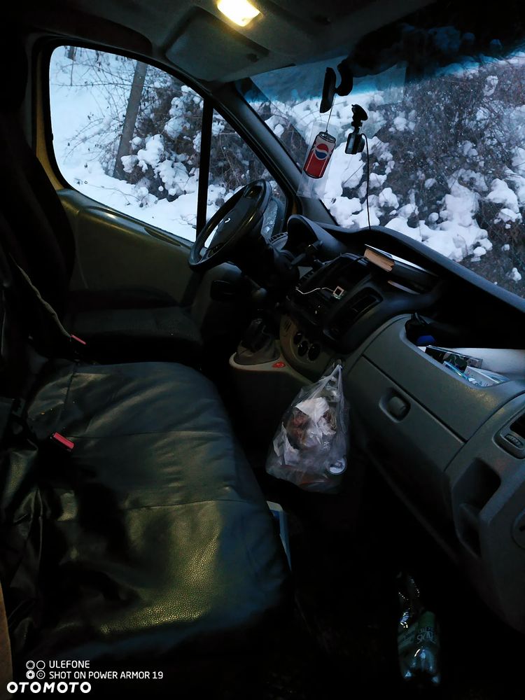 Renault Trafic - 18