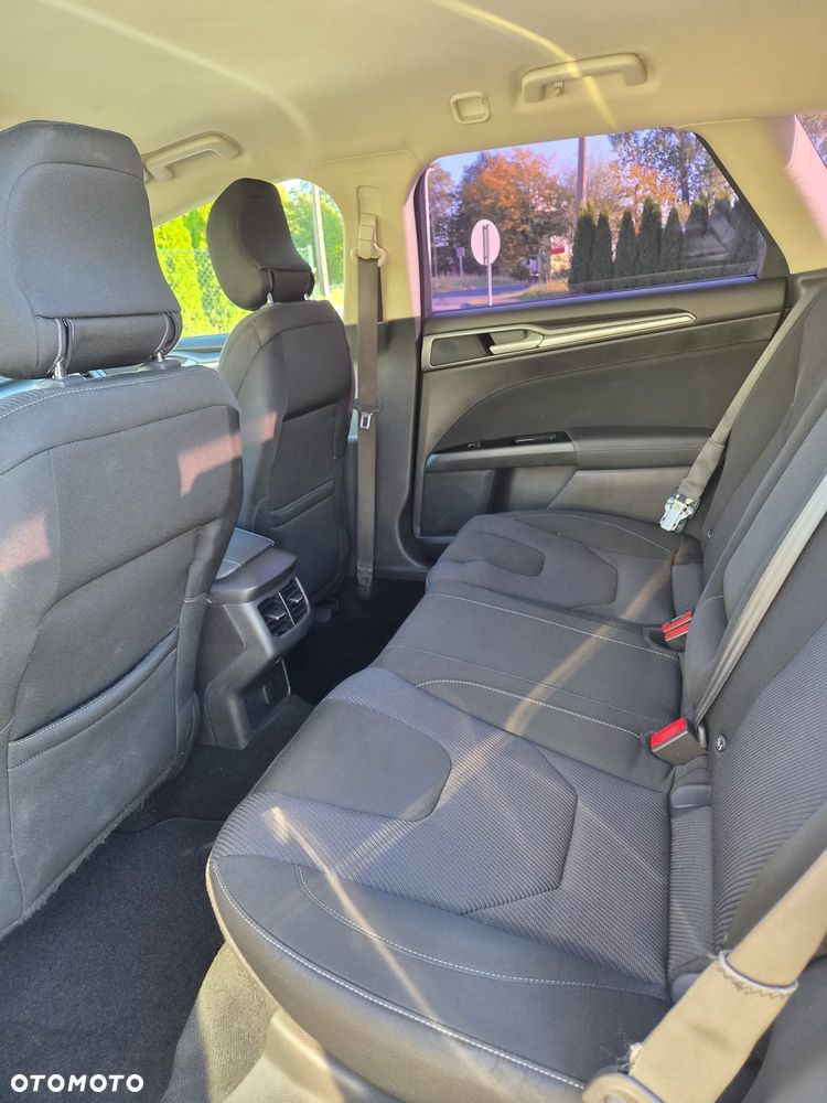 Ford Mondeo - 31
