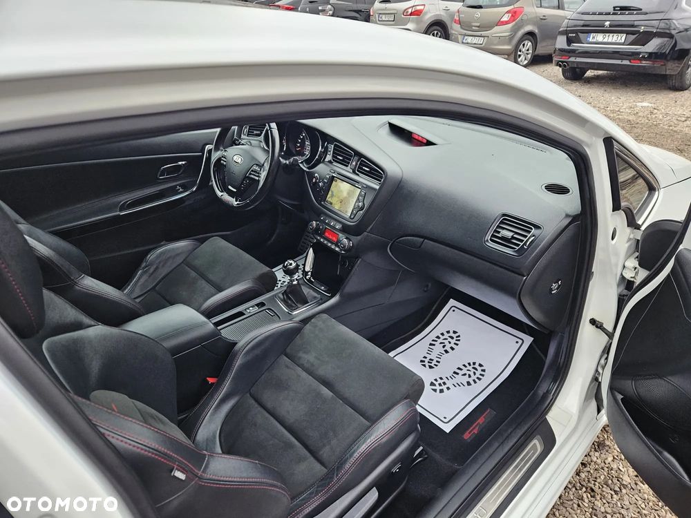 Kia ProCeed 1.6 T-GDI GT-Track - 24