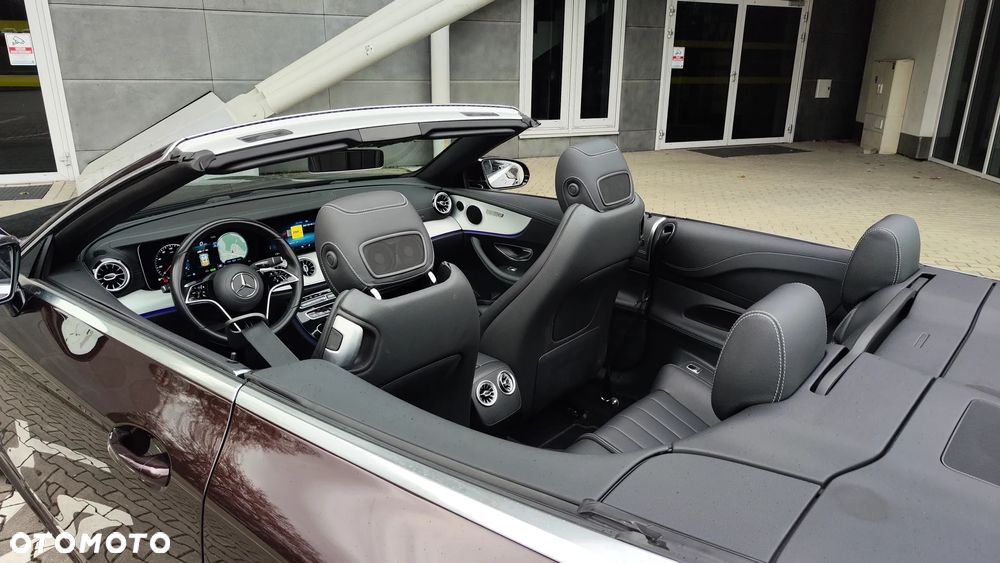 Mercedes-Benz Klasa E 300 9G-TRONIC - 20