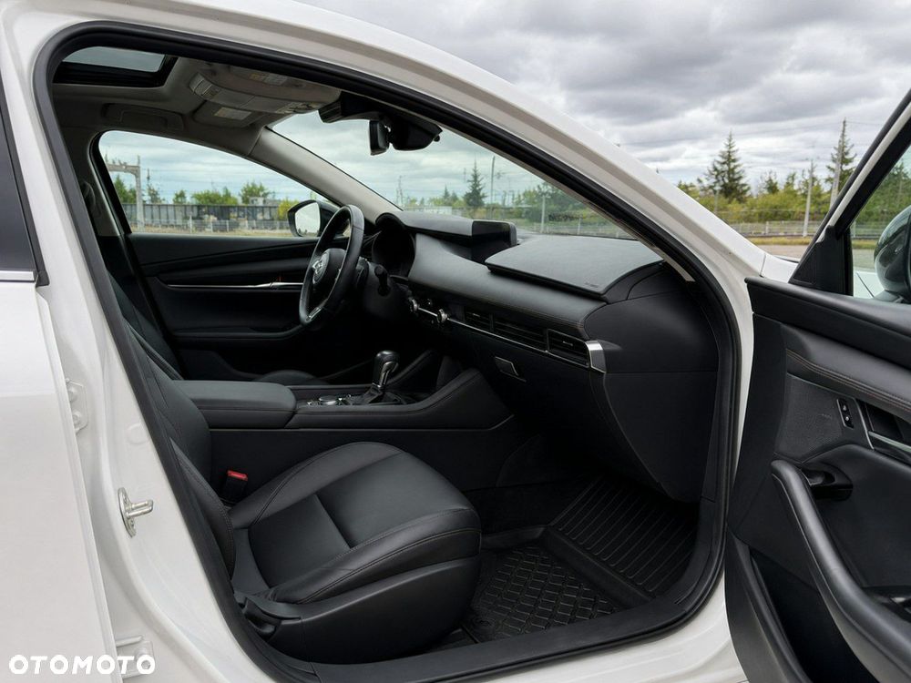 Mazda 3 - 16