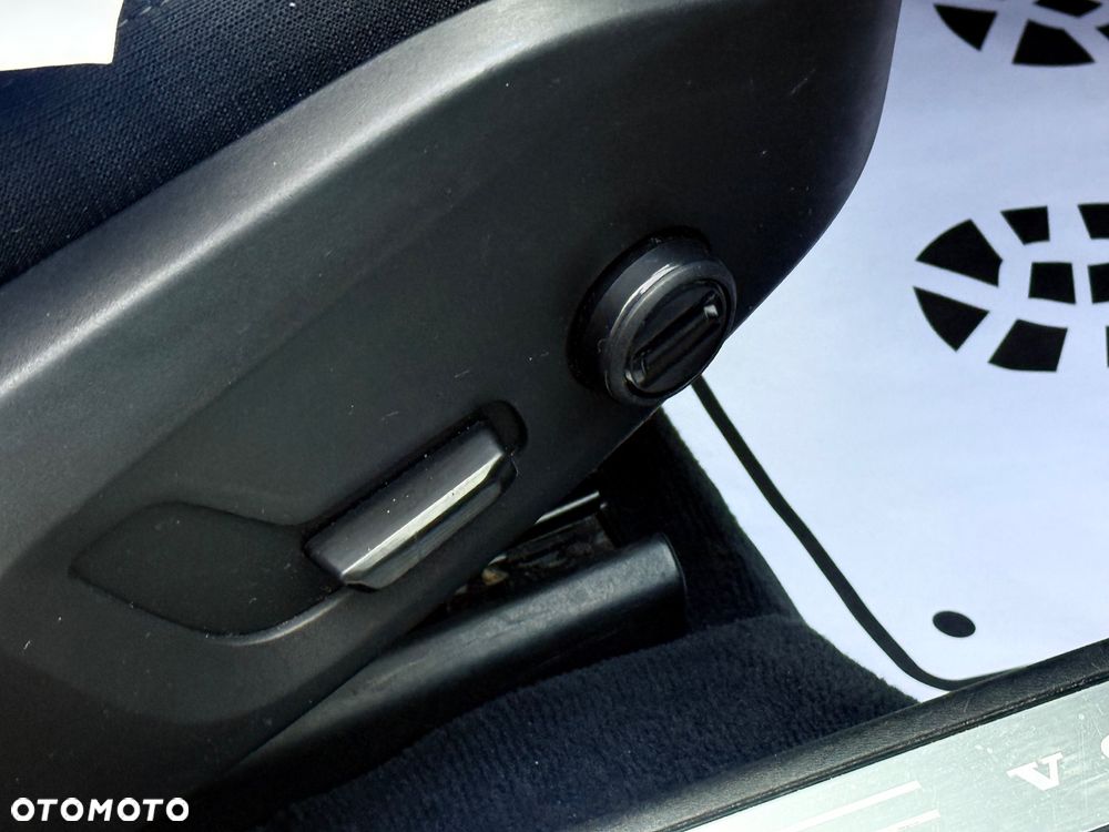 Volvo V90 D3 AWD Geartronic Momentum - 14